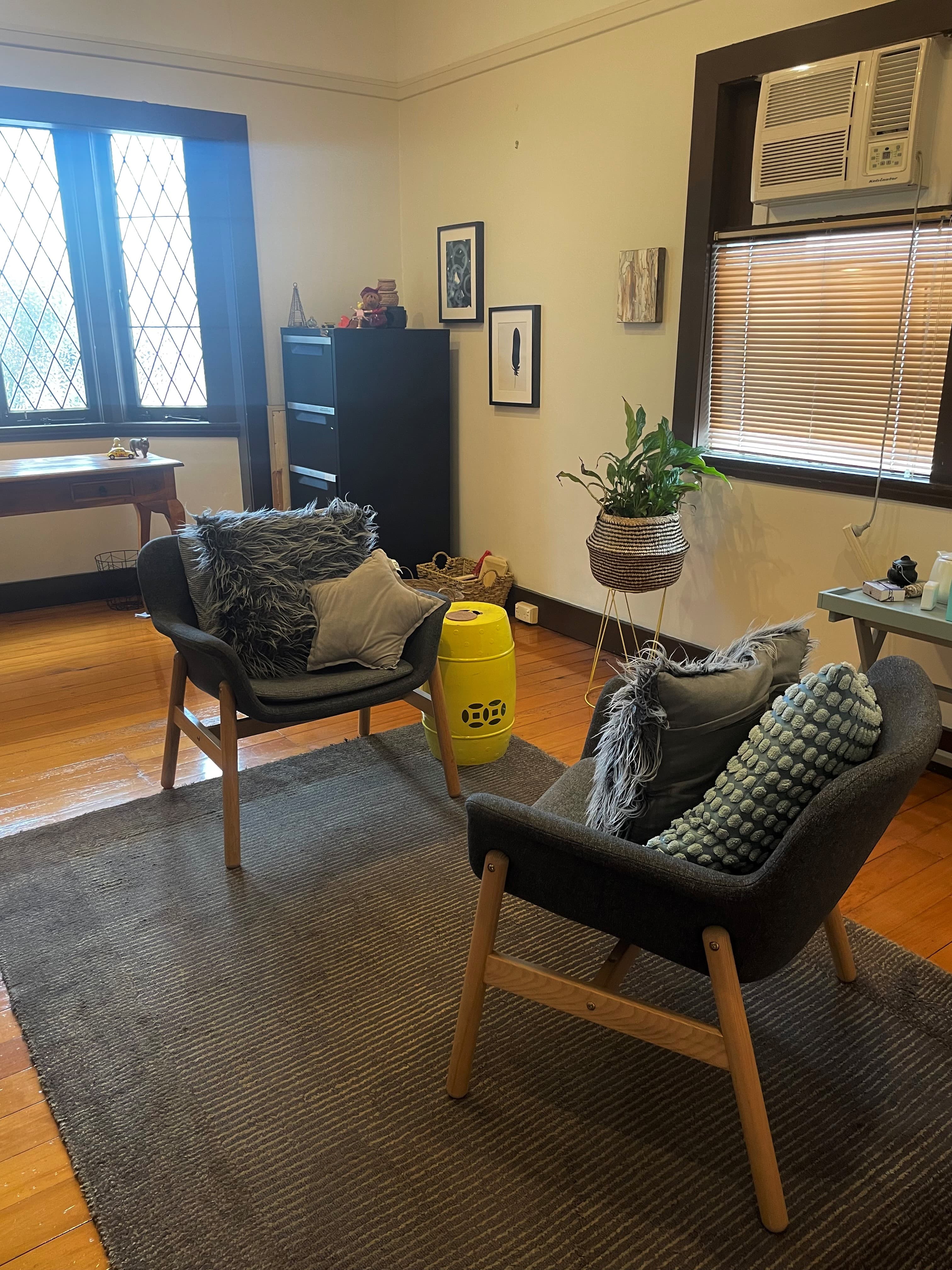 Room search in West End
