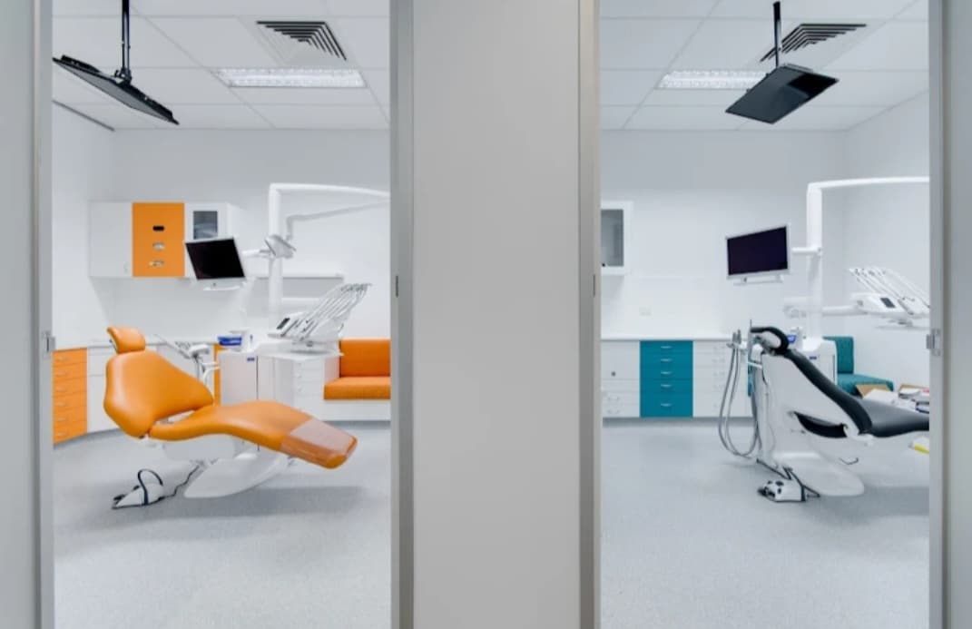 Room in Altona North