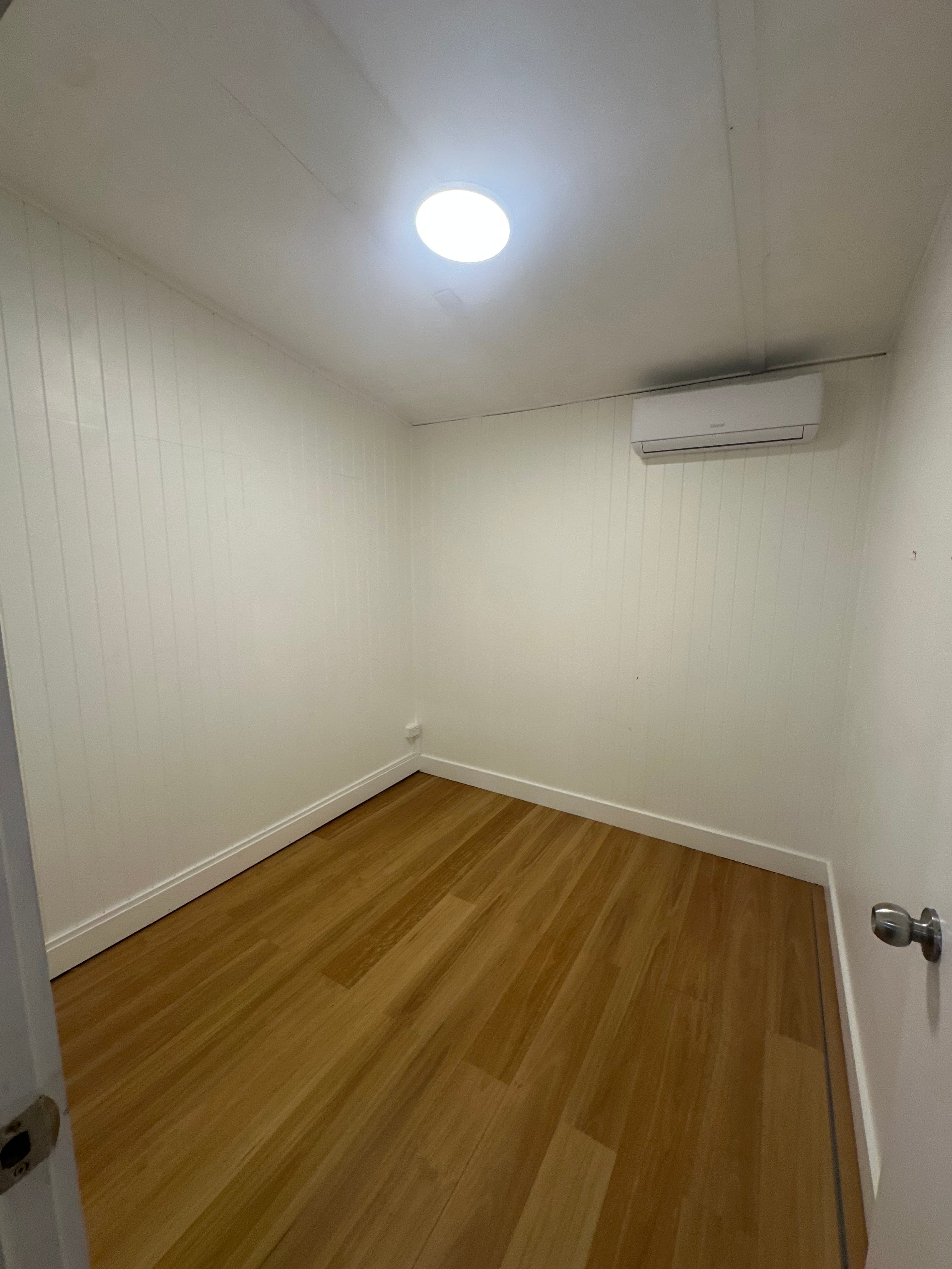 Room search in Coolangatta